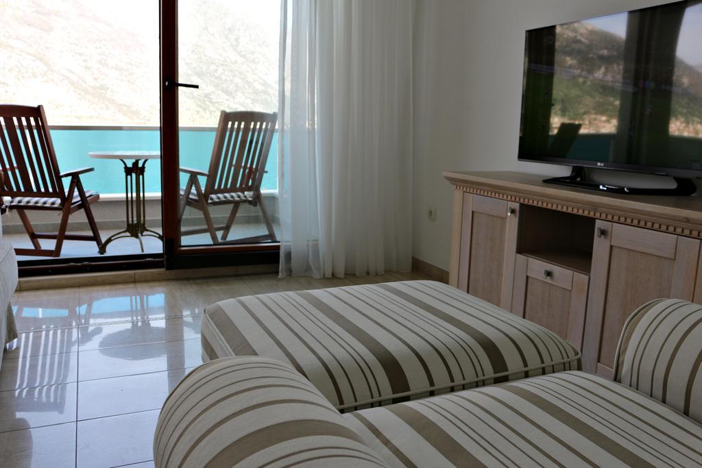 Apartment Miramare Kotor Eksteriør billede